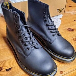 Doc Martens 1460 Greasy Leather Boot- NIB